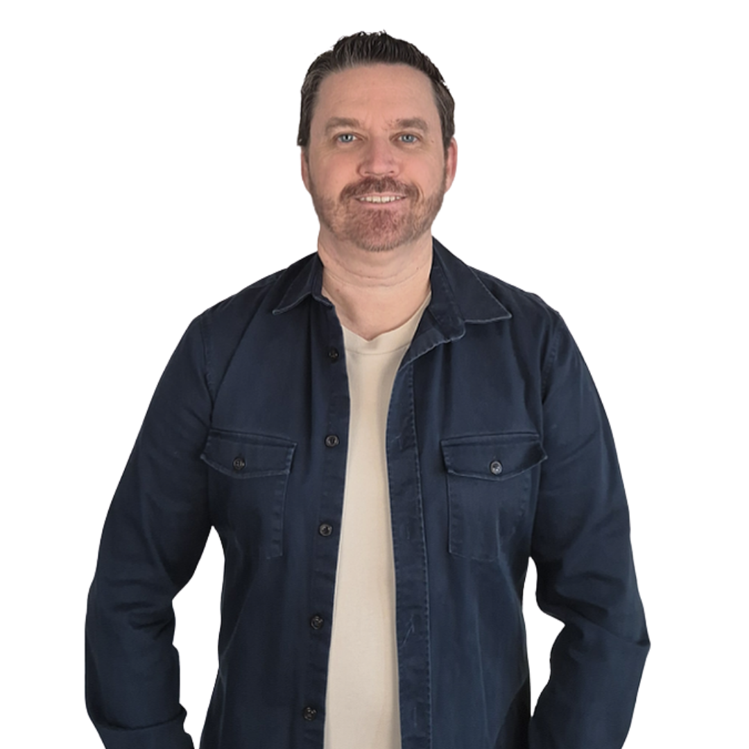 Michael Lowe, host of MicOn English